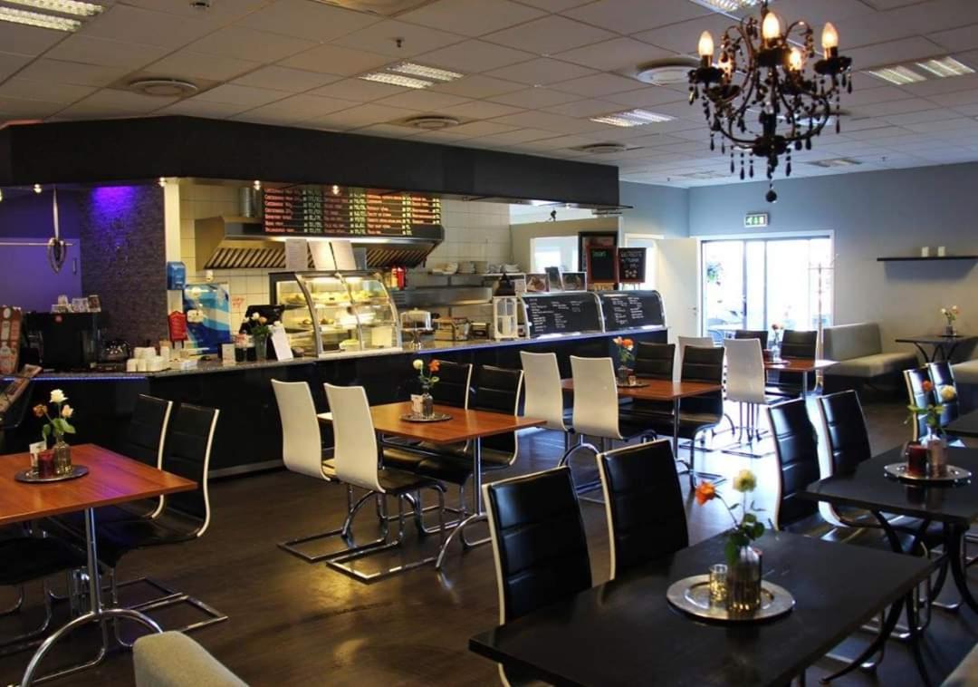 Aalesund Airport Hotel Ytterland Εξωτερικό φωτογραφία
